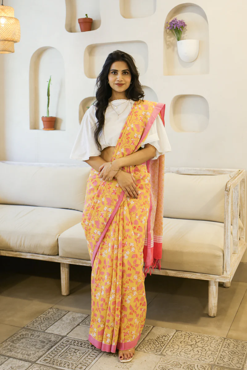 A Stitch of Summer Handwoven Mulmul Cotton Printed Saree - Image 5
