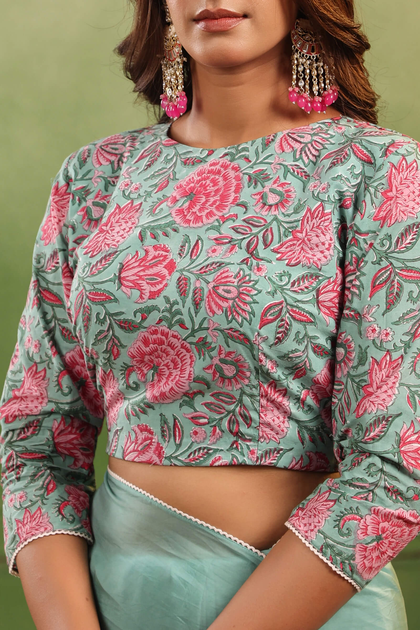 Aqua & Pink Ombre Organza Saree with Printed Blouse Fabric - Image 9