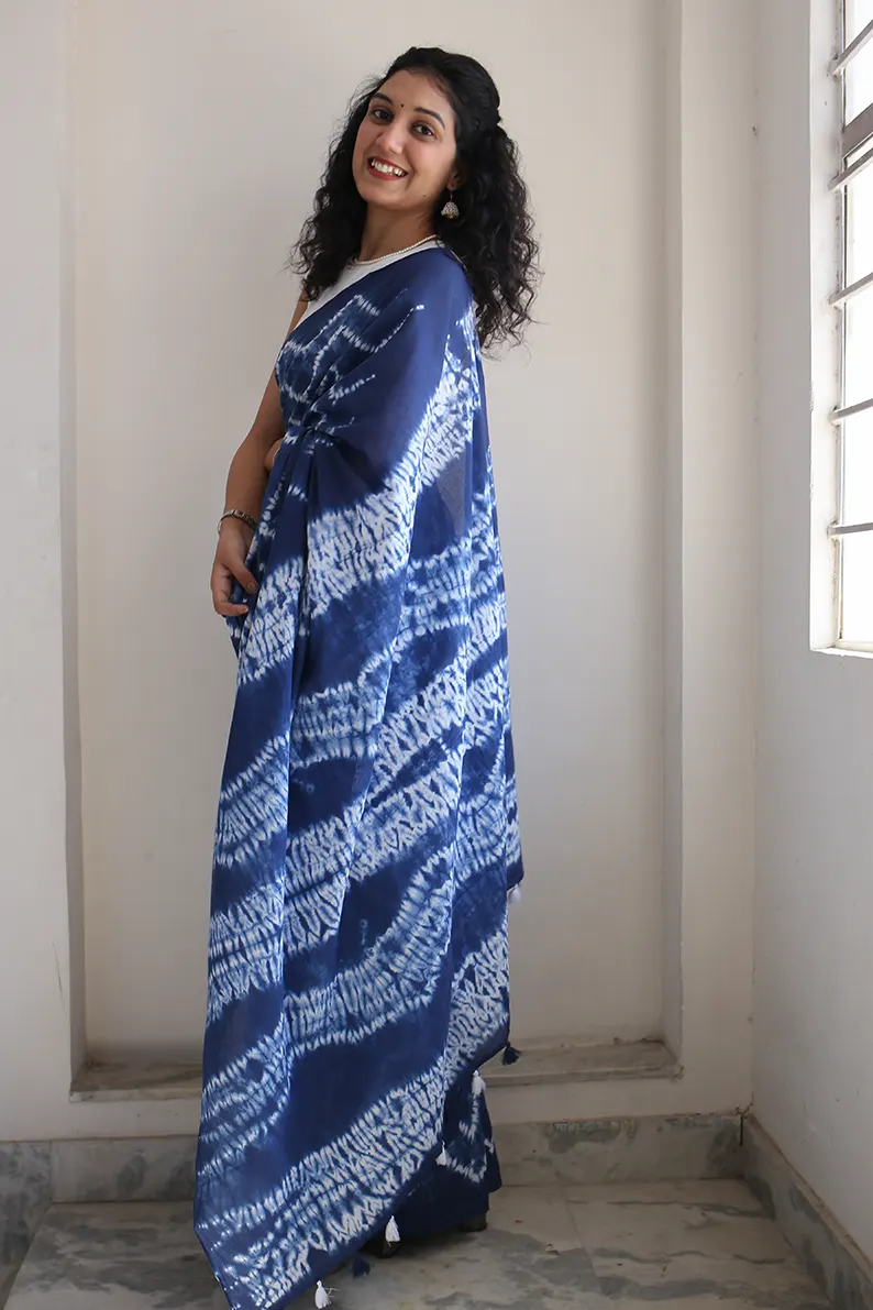 Blue Moon - Tie-Dye Mulmul Cotton Bagru Saree - Image 3