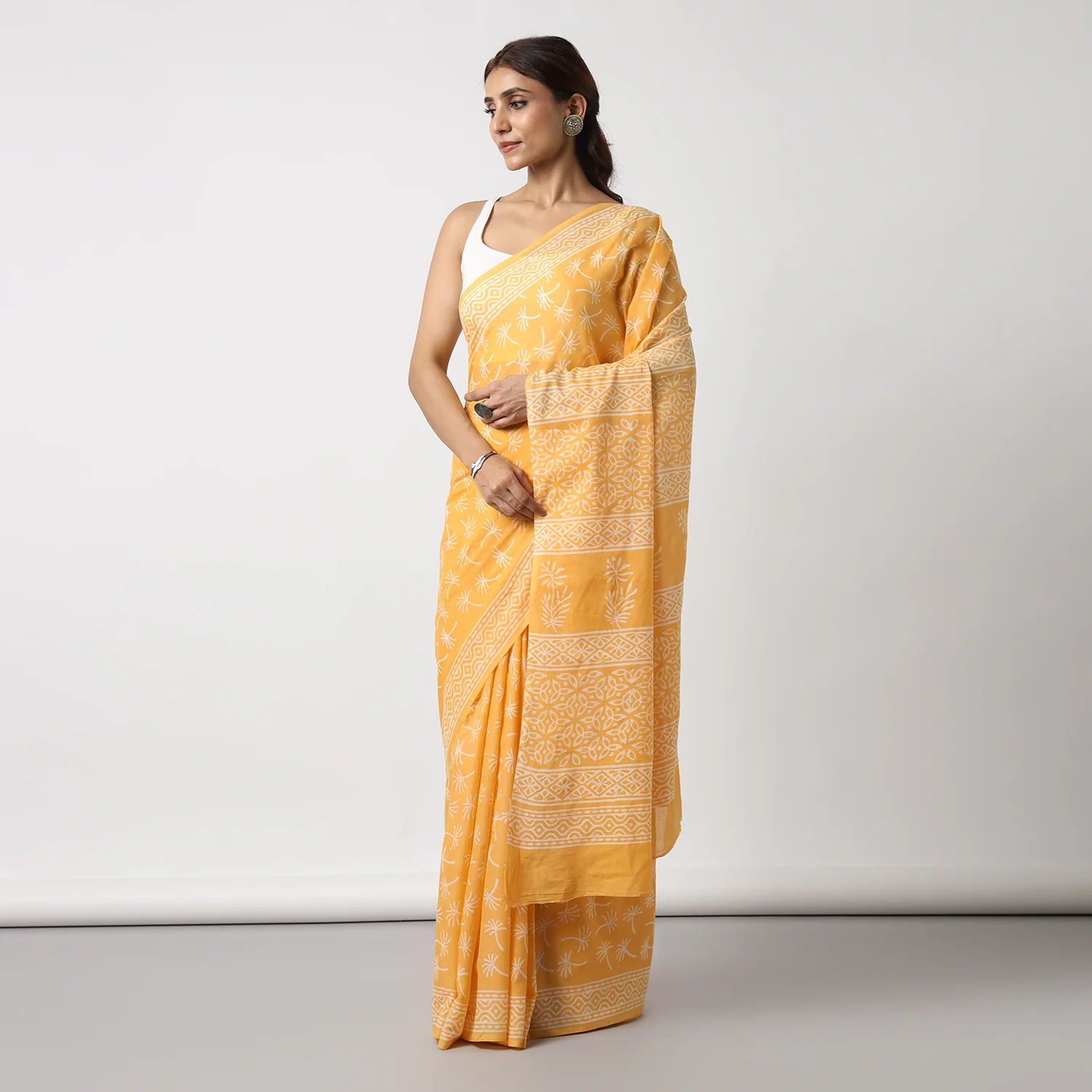 Dandelions in the Sky - Yellow Hand Block Print Mulmul Cotton Bagru Saree - Image 4