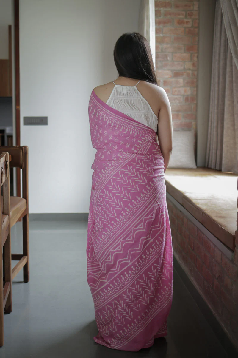 Dusty Pink Hand Block Print Mulmul Cotton Saree - Image 4