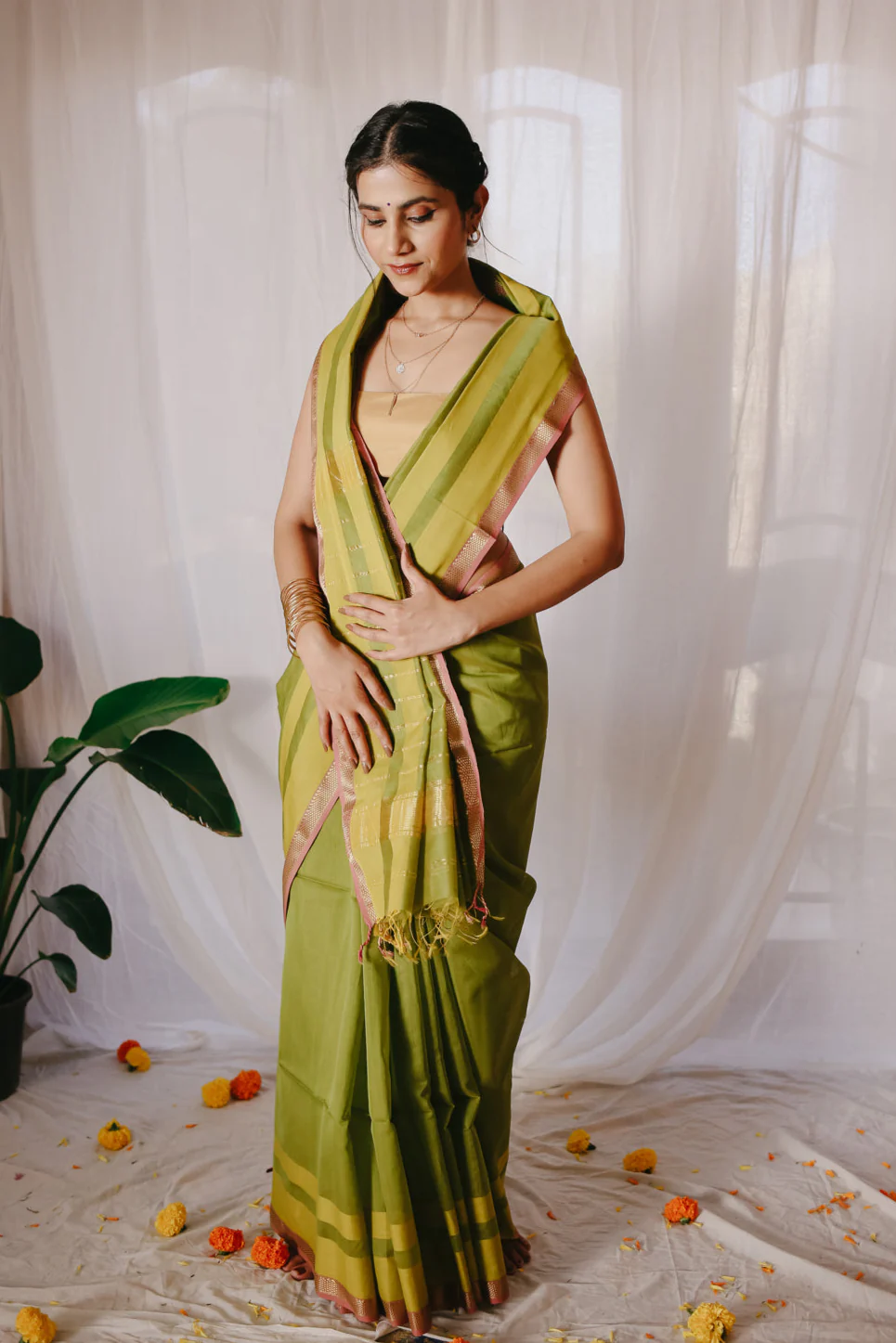 Green Pure Silk Cotton Maheshwari Saree - Image 5