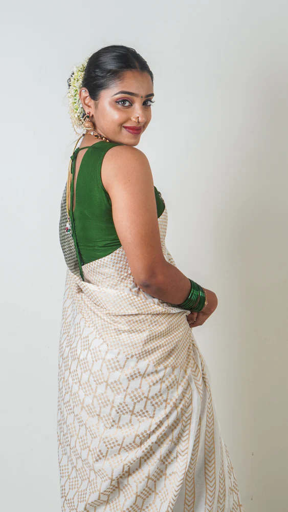 Kavya White Gold Mulmul Cotton Hand Block Print Saree - Image 6