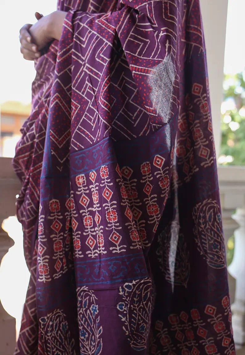 Magical Mauve - Hand Block Print Mulmul Cotton Bagru Saree - Image 4