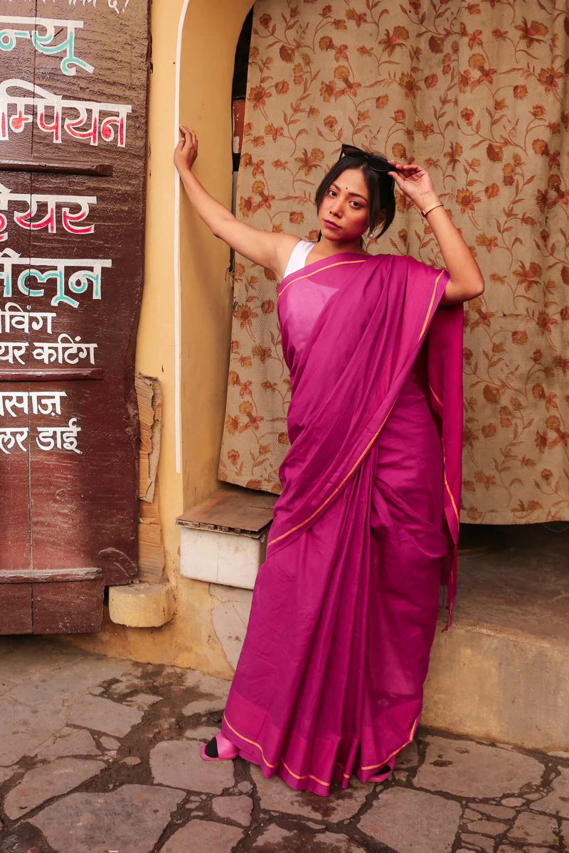 Meher -  Handwoven Pure Mulmul Cotton Saree - Image 4