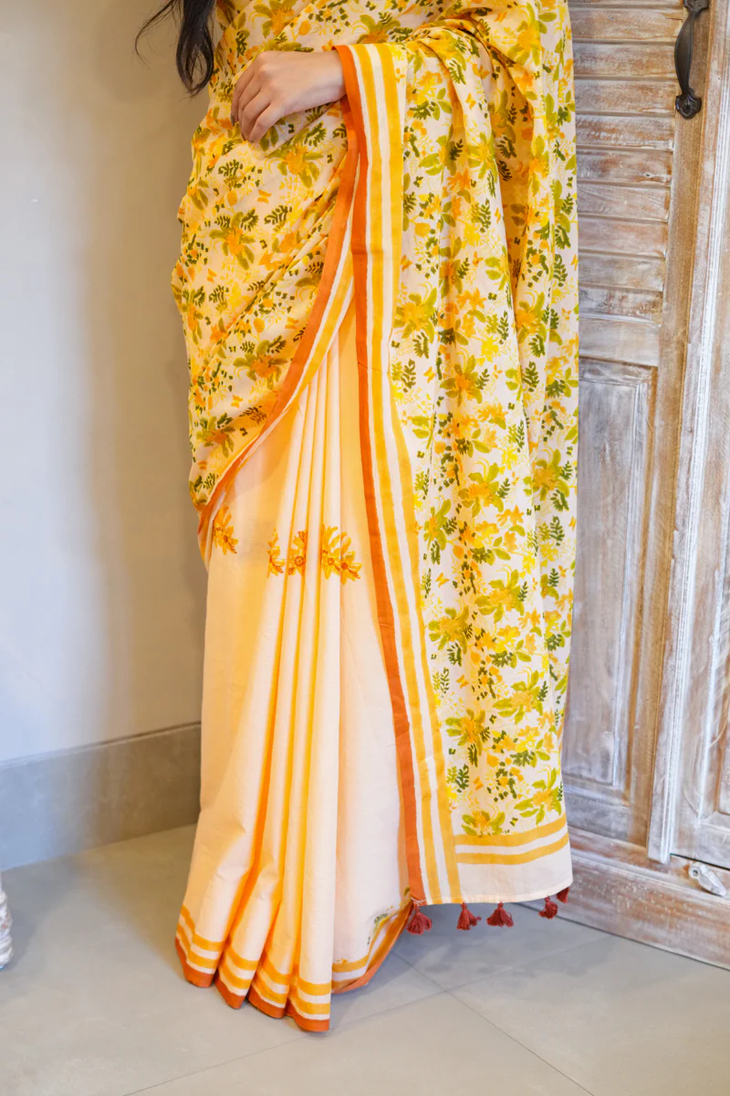 Peach Blooms Hand Block Print Mulmul Cotton Saree - Image 3