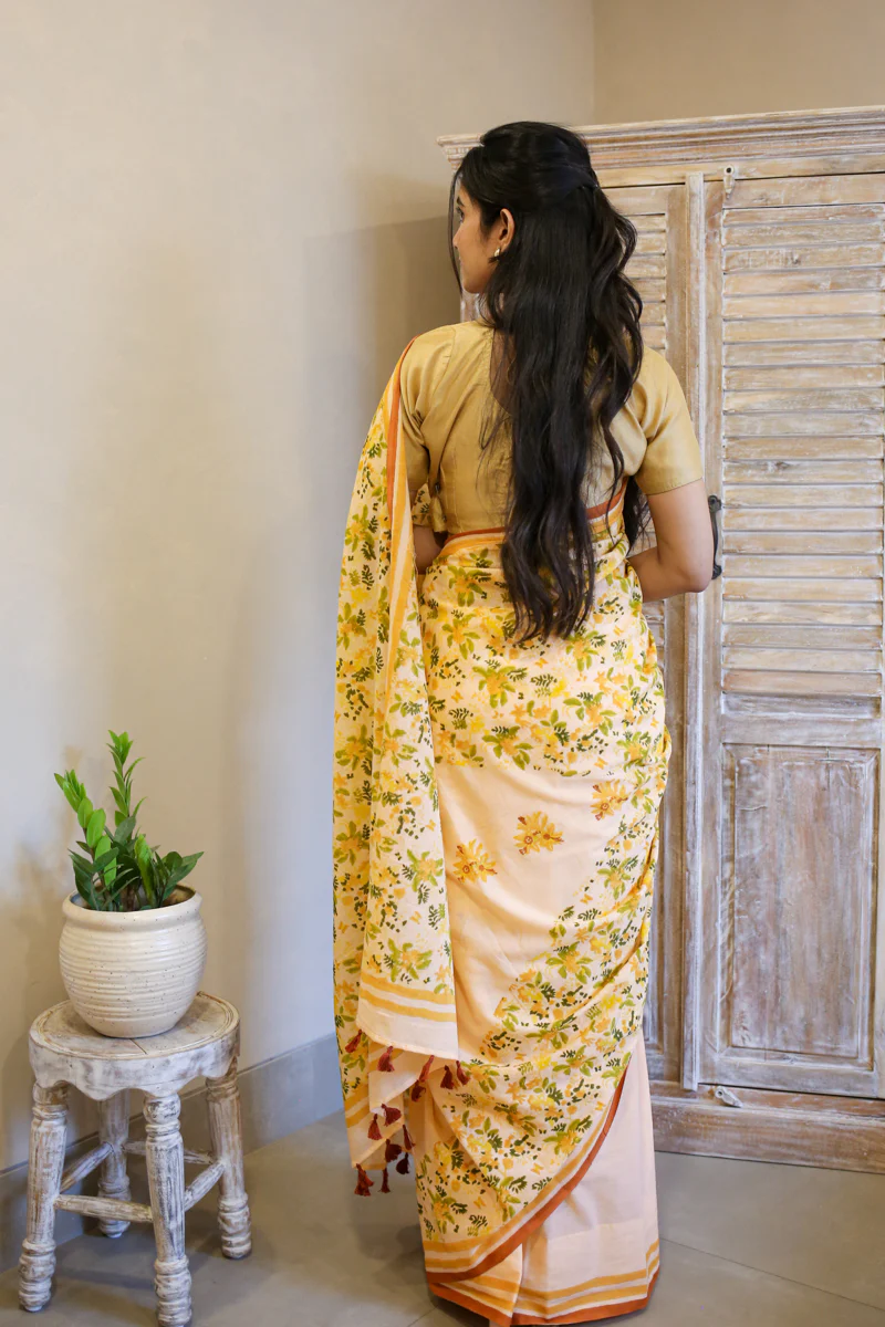 Peach Blooms Hand Block Print Mulmul Cotton Saree - Image 7