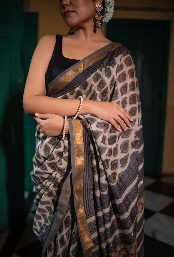 River Dust - Hand Block Printed Silk Cotton Maheshwari Saree - Image 4