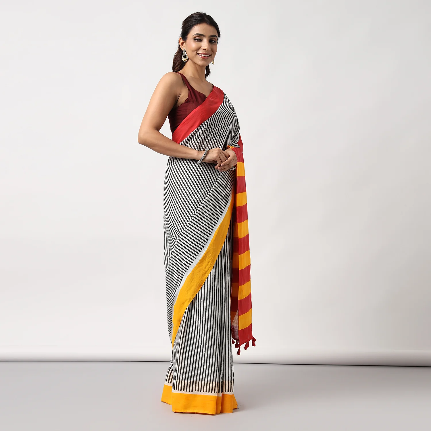 Sharmila Hand Block Print Mul Mul Cotton Saree - Image 4