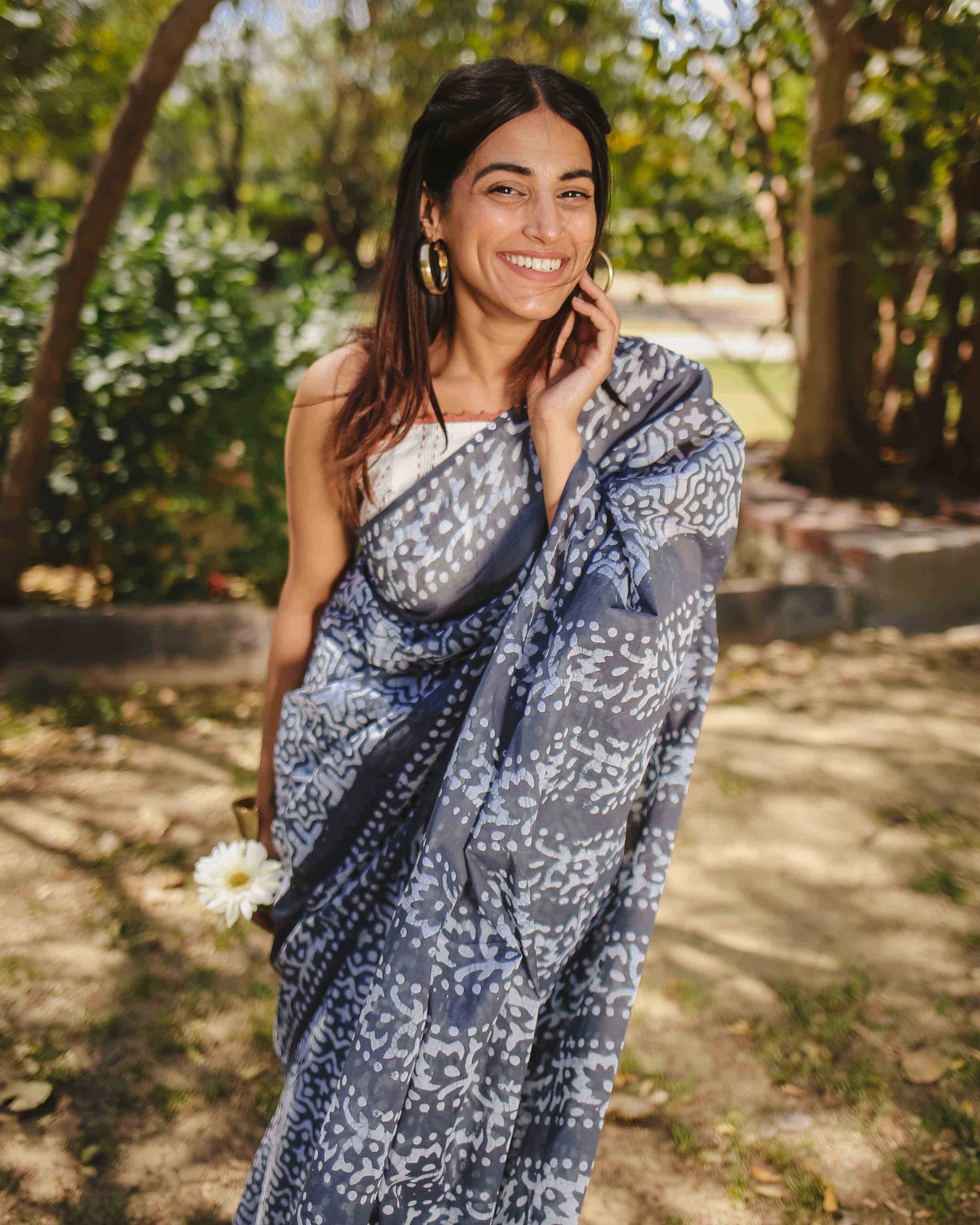 Smoke Pop - Grey Batik Pure Mulmul Cotton Saree - Image 5