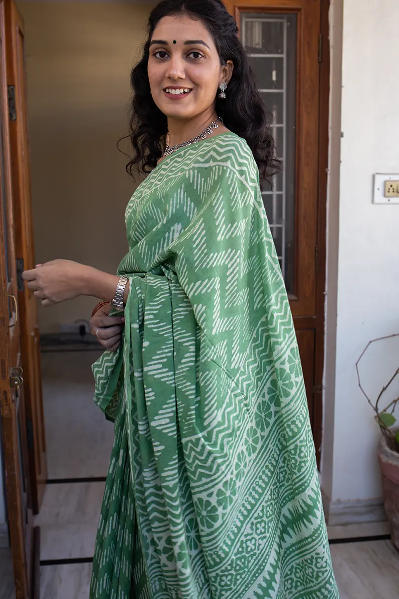 Strangers in Bangalore - Light Green Dabu Block Print Mulmul Cotton Saree - Image 5