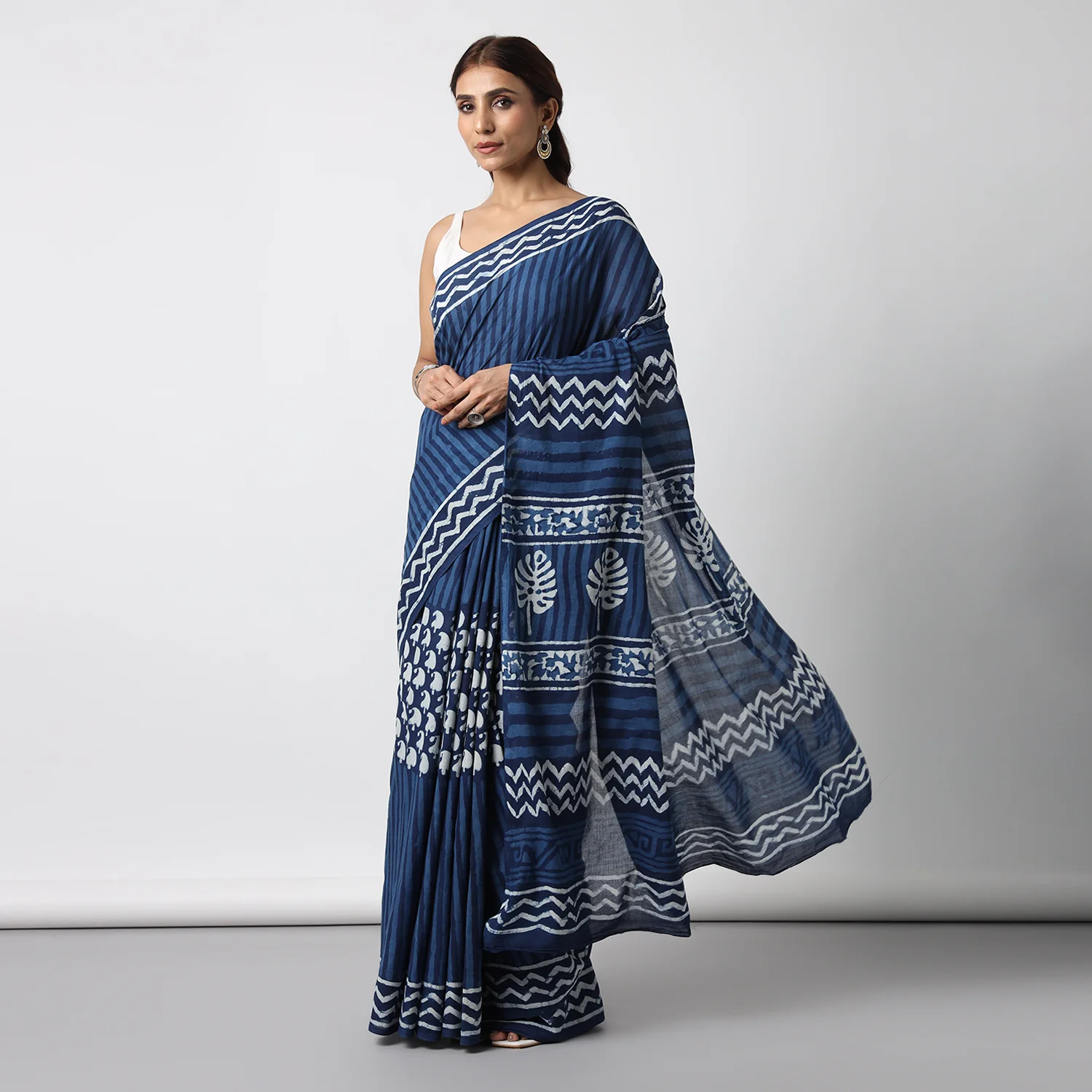 Time Flies - Hand Block Print Mulmul Cotton Bagru Saree - Image 4