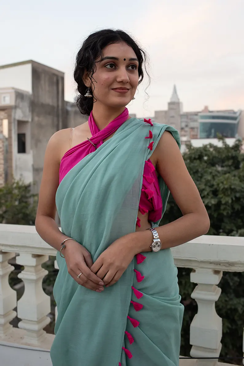 Waking up in Panjim - Sea Green Mulmul Cotton Saree with Tassels - Image 5