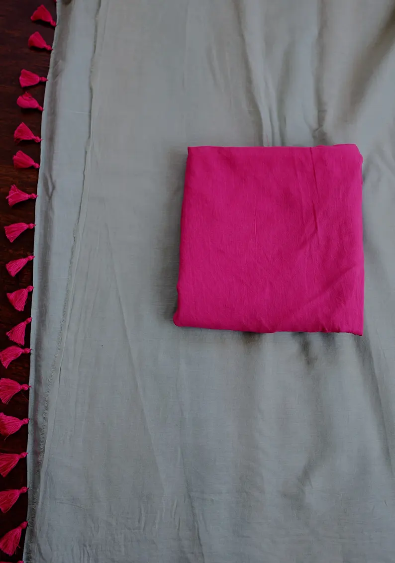 Waking up in Panjim - Sea Green Mulmul Cotton Saree with Tassels - Image 6